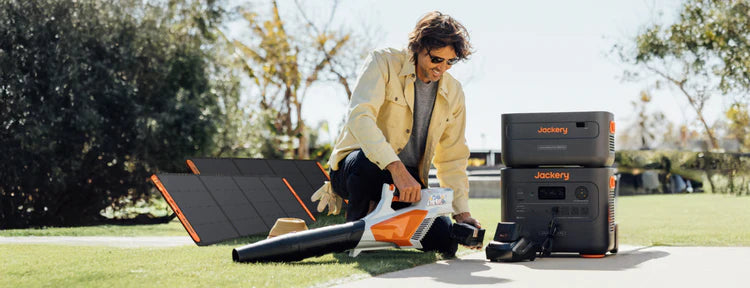 Jackery E2000 Plus Portable Power Station