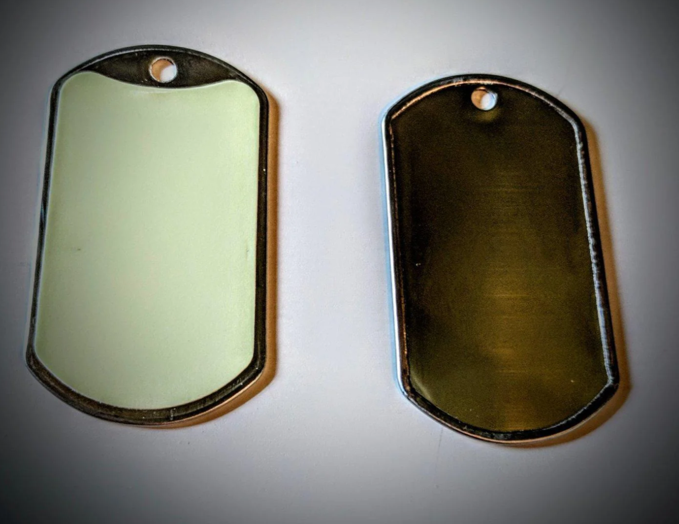 Emergency Signal Dog Tag : Glow in the Dark Dog Tag with Reflective Mirror