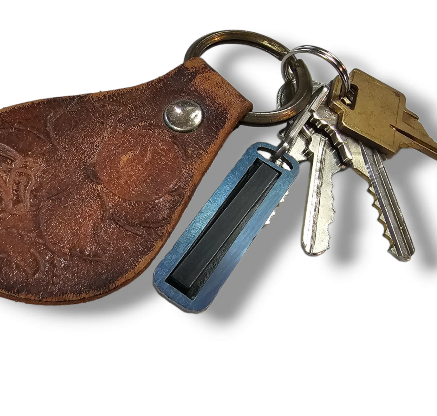 Hot Shot Micro Tool: Keychain Ferro Rod Firestarter