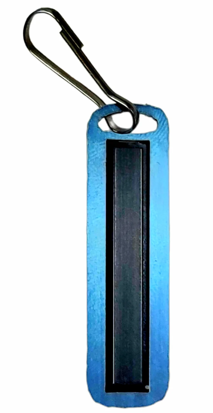 Hot Shot Micro Tool: Keychain Ferro Rod Firestarter