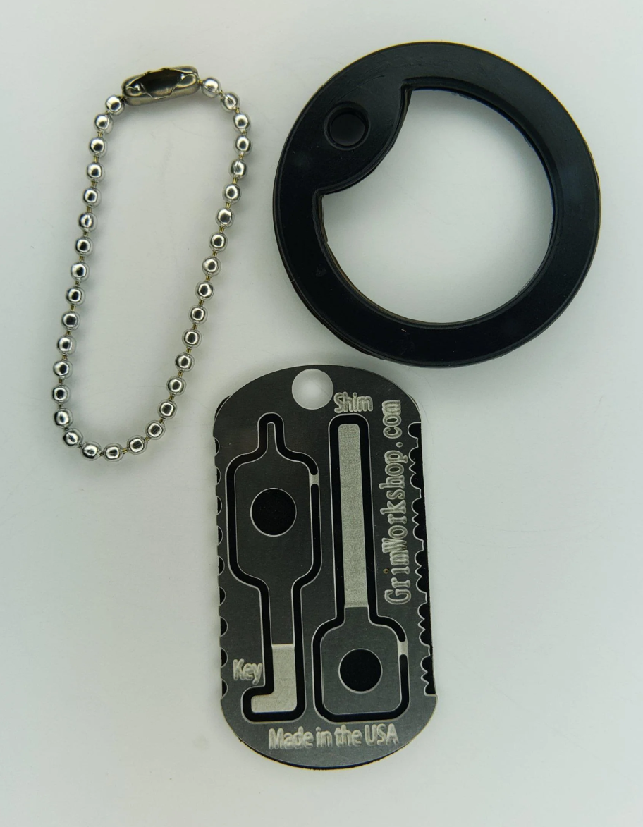 Escape and Evasion Dog Tag : Tactical Necklace Escape Kit